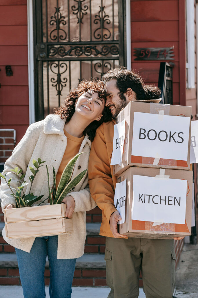 couple moving packing storage unit